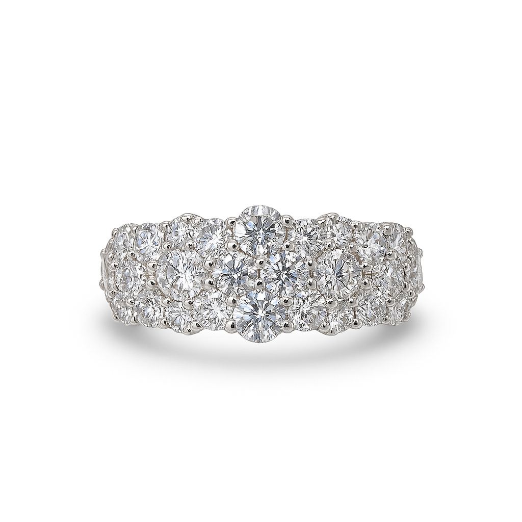 18ct White Gold Diamond Cluster Ring