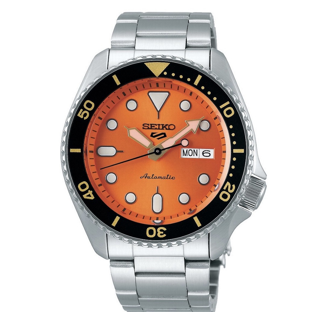 Seiko 5 Sports SKX “Midi” Orange